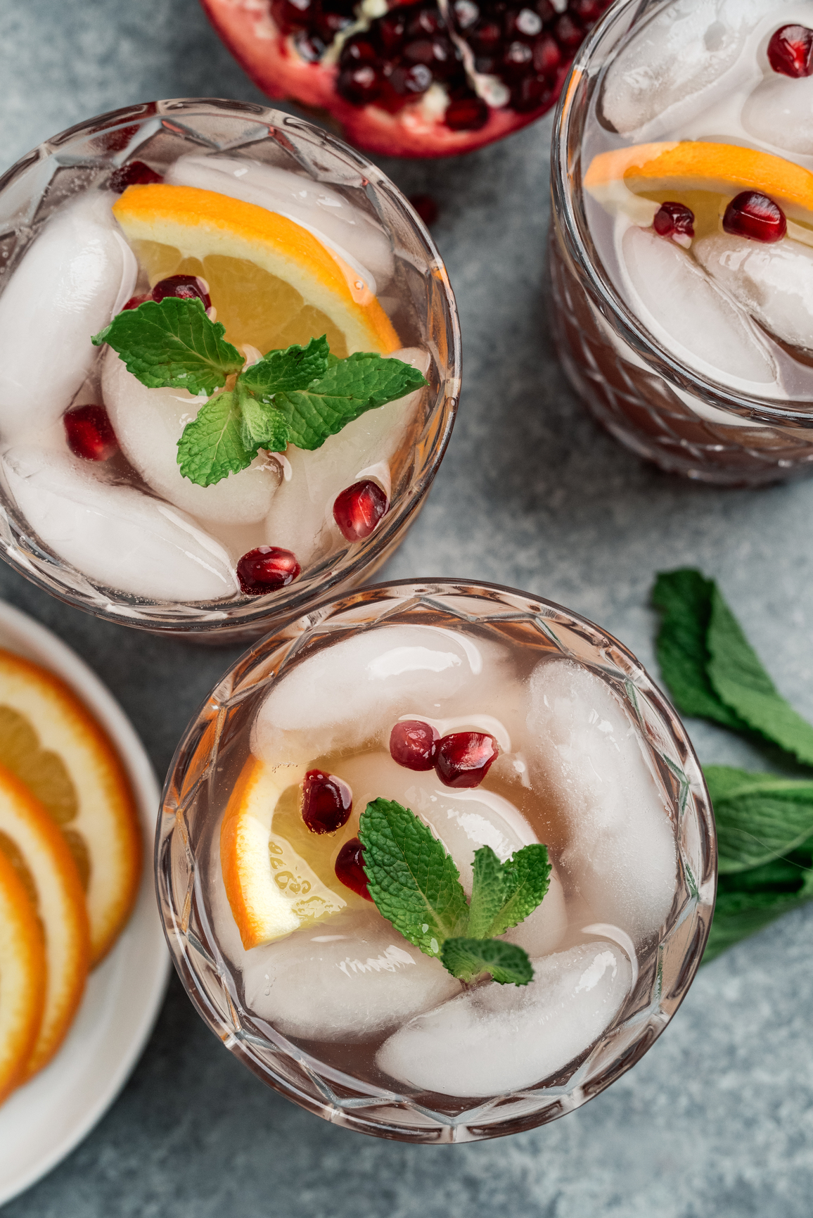 5 Easy and On Trend Christmas Cocktails for 2021