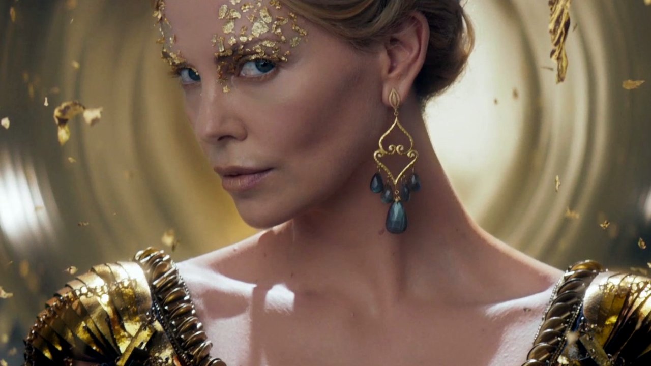 The Huntsman Review and Trailer!